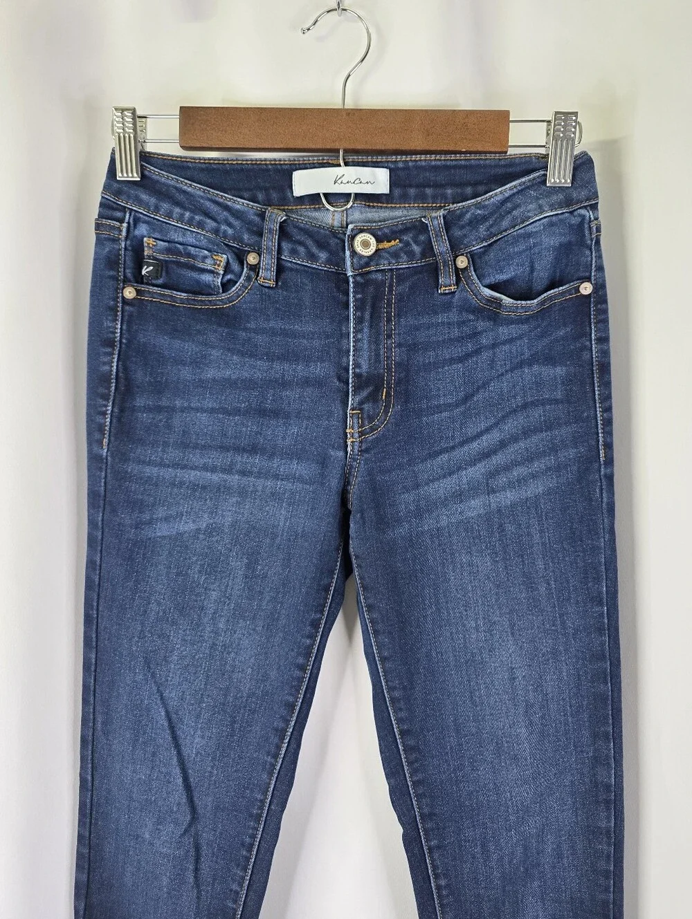 KanCan Jeans Women's Size 3/25 Mid Rise Jegging Jeans Stretchy Super Skinny Blue